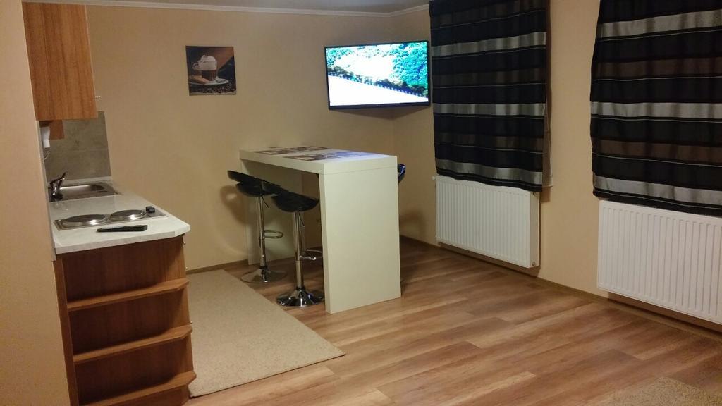 Gyulai Brill Apartman Buitenkant foto