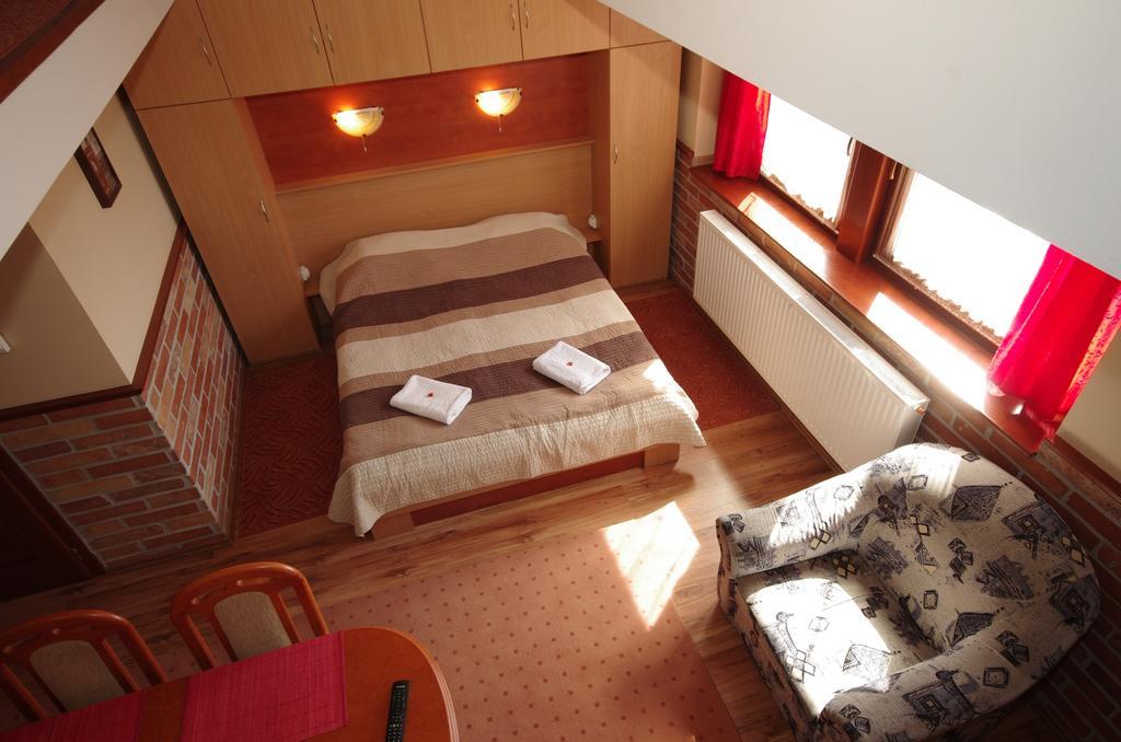 Gyulai Brill Apartman Buitenkant foto